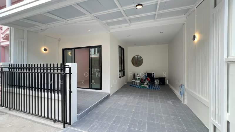 Moobaan Nattakan Phetkasem 112, Bangkok, Soi Petchkasem 112, Nong Kang Plu, Nong Khaem, Bangkok, 4 Bedrooms, 144 sqm, Townhouse For Sale, by Poonyaporn Veerabulyarit, 500217398 - DDproperty.com