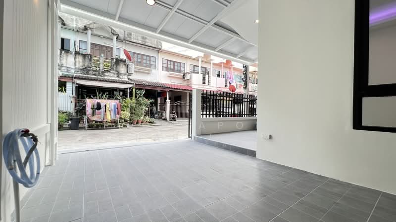 Moobaan Nattakan Phetkasem 112, Bangkok, Soi Petchkasem 112, Nong Kang Plu, Nong Khaem, Bangkok, 4 Bedrooms, 144 sqm, Townhouse For Sale, by Poonyaporn Veerabulyarit, 500217398 - DDproperty.com