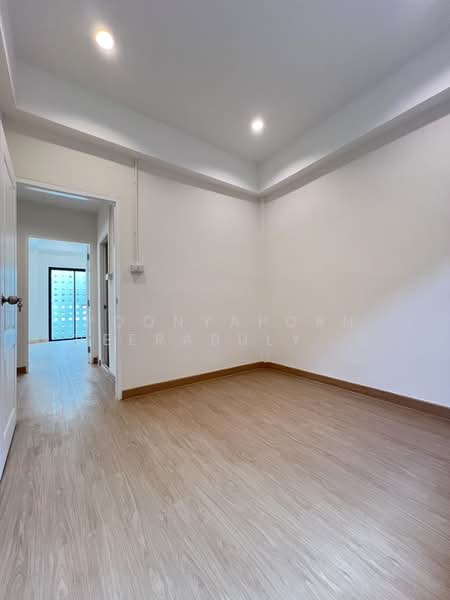 Moobaan Nattakan Phetkasem 112, Bangkok, Soi Petchkasem 112, Nong Kang Plu, Nong Khaem, Bangkok, 4 Bedrooms, 144 sqm, Townhouse For Sale, by Poonyaporn Veerabulyarit, 500217398 - DDproperty.com