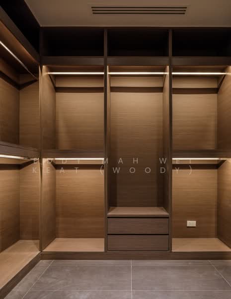 185 Rajadamri, Bangkok, 185 Rajadamri Road, Lumphini, Pathum Wan, Bangkok, 4 Bedrooms, 387 sqm, Condo For Sale, by Eddy Mah Wei Keat (Woody), 500217451 - Master Suite - Walk-In Closet - DDproperty.com