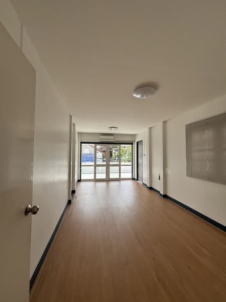 ให้เช่า - บ้านเดี่ยว ใกล้โรงเรียนนานาชาติ KIS ห้วยขวาง, กรุงเทพ