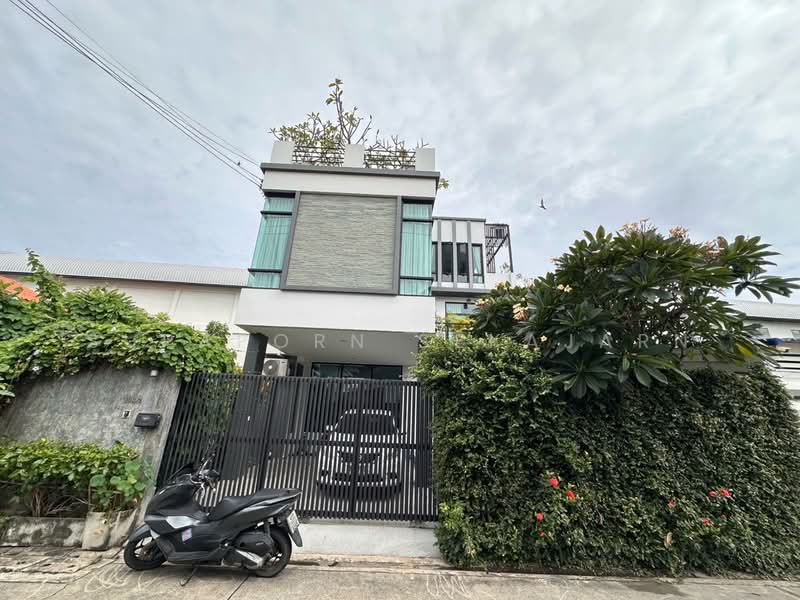 บ้านเดี่ยวสร้างเอง ลาดพร้าว 80, กรุงเทพ, วังทองหลาง, วังทองหลาง, กรุงเทพ, 300 ตร.ม., บ้านเดี่ยว ให้เช่า, โดย Supaporn Sekajarn, 500217466 - DDproperty.com