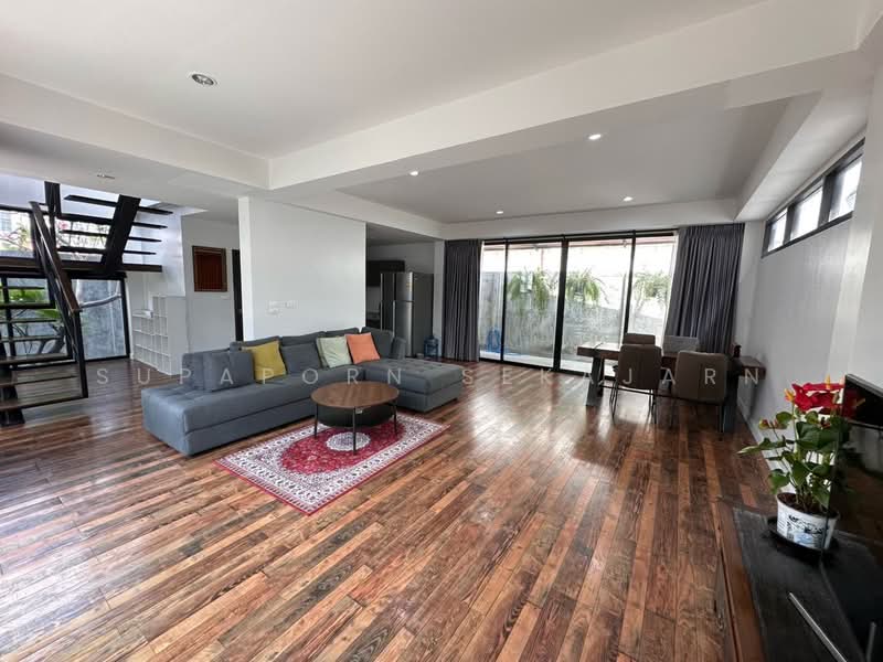 บ้านเดี่ยวสร้างเอง ลาดพร้าว 80, Bangkok, Wang Thonglang, Wang Thonglang, Bangkok, 3 Bedrooms, 300 sqm, Single Detached House For Rent, by Supaporn Sekajarn, 500217466 - DDproperty.com