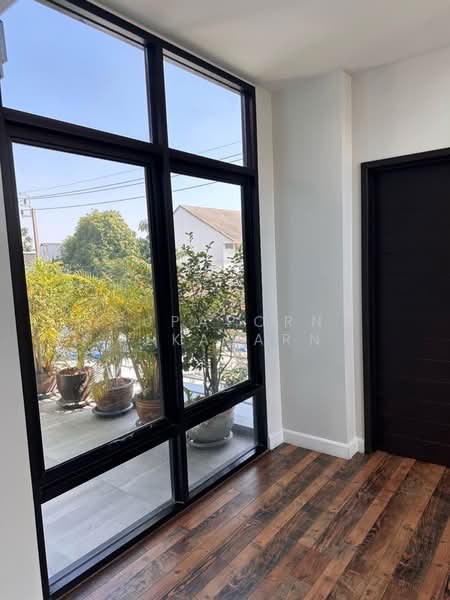 บ้านเดี่ยวสร้างเอง ลาดพร้าว 80, Bangkok, Wang Thonglang, Wang Thonglang, Bangkok, 3 Bedrooms, 300 sqm, Single Detached House For Rent, by Supaporn Sekajarn, 500217466 - DDproperty.com