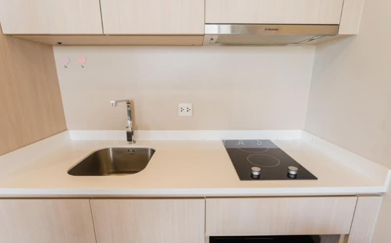 Maestro 12 Ratchathewi, Bangkok, 368 Phetchaburi Road, Thung Phaya Thai, Ratchathewi, Bangkok, 1 Bedroom, 28 sqm, Condo For Rent, by Airada Parasarn, 500217488 - DDproperty.com