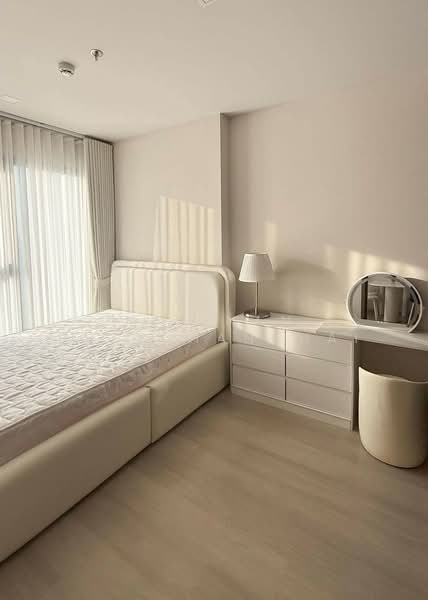 Life Phahon-Ladprao, Bangkok, 996 Phahonyothin Road, Jom Phon, Chatuchak, Bangkok, 1 Bedroom, 35 sqm, Condo For Rent, by Yatinan Phetchanchai, 500217542 - DDproperty.com