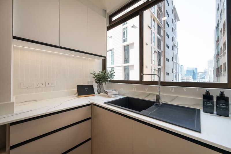 Top View Tower, Bangkok, Soi Sukhumvit 59, Khlong Tan Nua, Watthana, Bangkok, 2 Bedrooms, 82 sqm, Condo For Sale, by Sichon Jiraworakitbancha, 500217557 - DDproperty.com