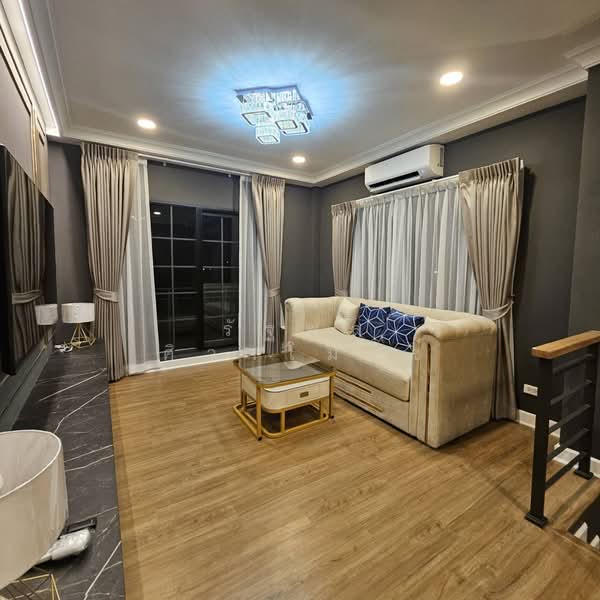 Centro Bangna, Samut Prakan, 111 Soi 3, Bang Kaeo, Bang Plee, Samut Prakan, 4 Bedrooms, 300 sqm, Single Detached House For Rent, by Rattapon Sivamok, 500217596 - DDproperty.com