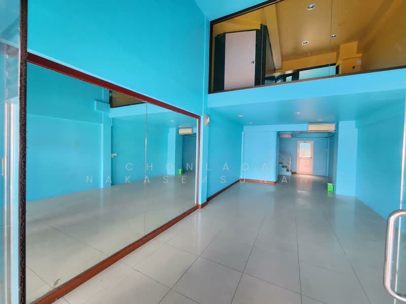 อาคารพาณิชย์ ติดถนนพระยาสุเรนทร์ บางชัน คลองสามวา กรุเทพฯ10510, Bangkok, รามอินทรา109, Bang Chun, Khlong Sam Wa, Bangkok, , 220 sqm, Shophouse For Sale, by Chonlada Nakasemsuwan, 500217616 - DDproperty.com