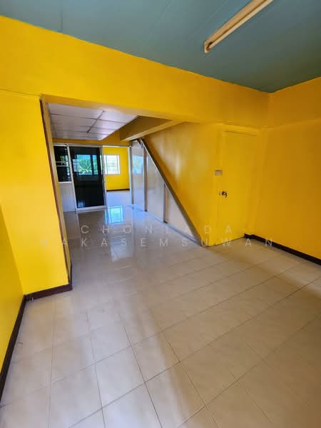 อาคารพาณิชย์ ติดถนนพระยาสุเรนทร์ บางชัน คลองสามวา กรุเทพฯ10510, Bangkok, รามอินทรา109, Bang Chun, Khlong Sam Wa, Bangkok, , 220 sqm, Shophouse For Sale, by Chonlada Nakasemsuwan, 500217616 - DDproperty.com