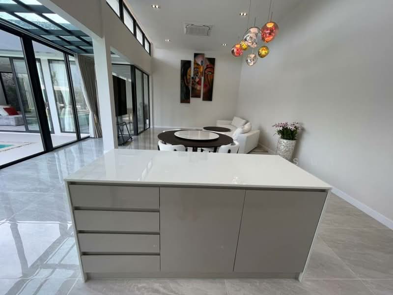 The Prospect Villa : เดอะ พรอสเปคท์ วิลล่า, ชลบุรี, ถนนทุ่งกลมตาลหมัน 8, หนองปรือ, บางละมุง, ชลบุรี, 380 ตร.ม., วิลล่า ให้เช่า, โดย Sathida Limphasut (App), 500217628 - DDproperty.com