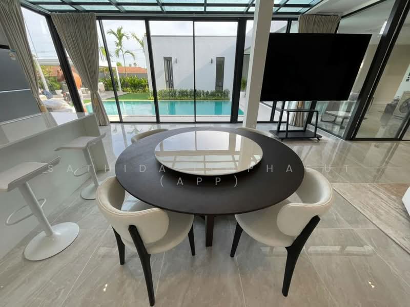 The Prospect Villa : เดอะ พรอสเปคท์ วิลล่า, ชลบุรี, ถนนทุ่งกลมตาลหมัน 8, หนองปรือ, บางละมุง, ชลบุรี, 380 ตร.ม., วิลล่า ให้เช่า, โดย Sathida Limphasut (App), 500217628 - DDproperty.com