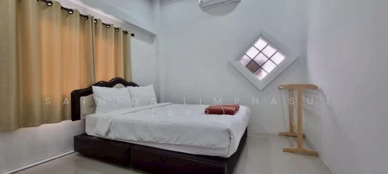 Baan Koon Suk 1, Chon Buri (Pattaya), Bang Sa-re, Sattahip, Chon Buri (Pattaya), 5 Bedrooms, 222 sqm, Villa For Sale, by Sathida Limphasut (App), 500217693 - DDproperty.com