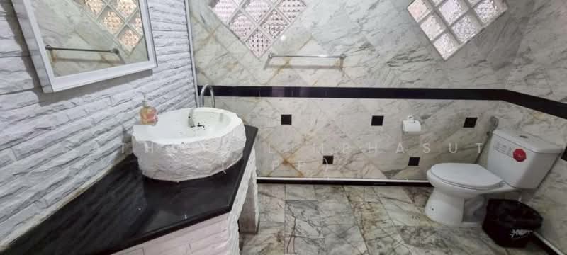 Baan Koon Suk 1, Chon Buri (Pattaya), Bang Sa-re, Sattahip, Chon Buri (Pattaya), 5 Bedrooms, 222 sqm, Villa For Sale, by Sathida Limphasut (App), 500217693 - DDproperty.com