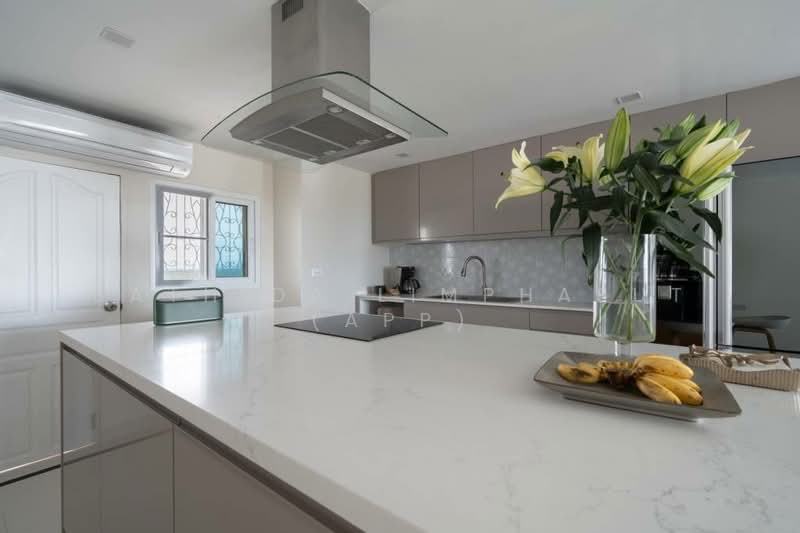 Somphong Condotel, Chon Buri (Pattaya), Soi Na Jomtien 24, Na Chom Thian, Sattahip, Chon Buri (Pattaya), 4 Bedrooms, 361 sqm, Condo For Rent, by Sathida Limphasut (App), 500217709 - DDproperty.com