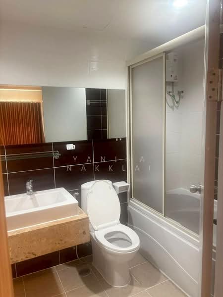 Grand Park View Asoke, Bangkok, 21 Sukhumvit Road, Khlongtoei Nua, Watthana, Bangkok, 3 Bedrooms, 120 sqm, Condo For Rent, by Yanisa Nakklai, 500217969 - DDproperty.com