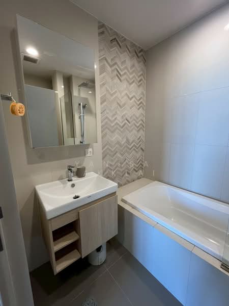 Oka Haus Sukhumvit 36, Bangkok, 3399 Rama 4 Road, Khong Tan, Khlong Toei, Bangkok, 1 Bedroom, 35 sqm, Condo For Rent, by Yanisa Nakklai, 500217982 - DDproperty.com