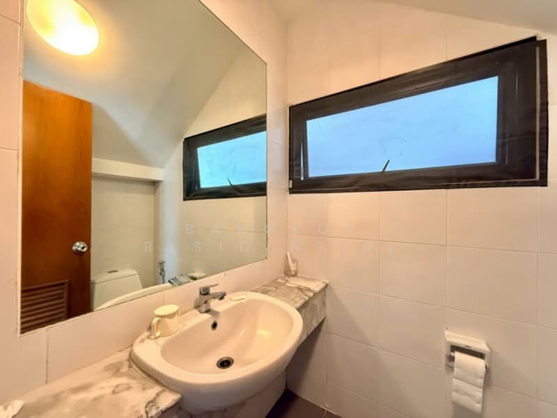 Noble House Ekkamai, Bangkok, Ekkamai 22, Khlong Tan Nua, Watthana, Bangkok, 4 Bedrooms, 400 sqm, Single Detached House For Rent, by Bangkok Residential, 500218002 - DDproperty.com