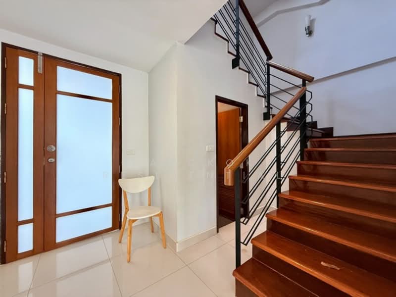 Noble House Ekkamai, Bangkok, Ekkamai 22, Khlong Tan Nua, Watthana, Bangkok, 4 Bedrooms, 400 sqm, Single Detached House For Rent, by Bangkok Residential, 500218002 - DDproperty.com