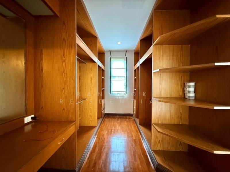 Noble House Ekkamai, Bangkok, Ekkamai 22, Khlong Tan Nua, Watthana, Bangkok, 4 Bedrooms, 400 sqm, Single Detached House For Rent, by Bangkok Residential, 500218002 - DDproperty.com