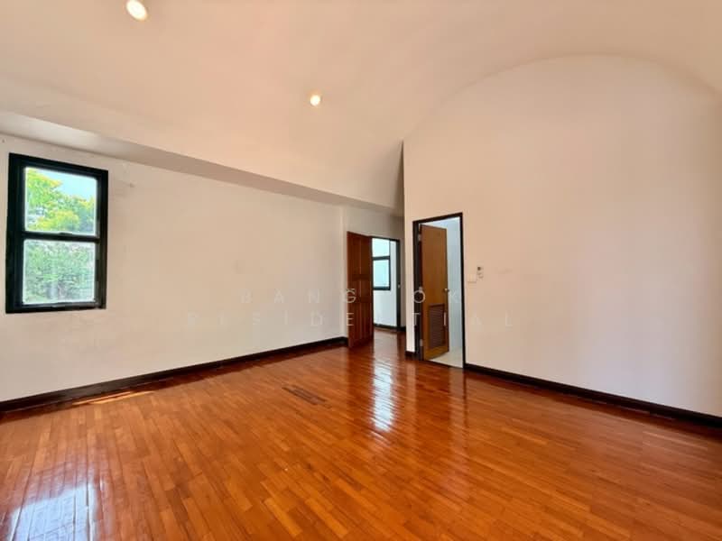 Noble House Ekkamai, Bangkok, Ekkamai 22, Khlong Tan Nua, Watthana, Bangkok, 4 Bedrooms, 400 sqm, Single Detached House For Rent, by Bangkok Residential, 500218002 - DDproperty.com