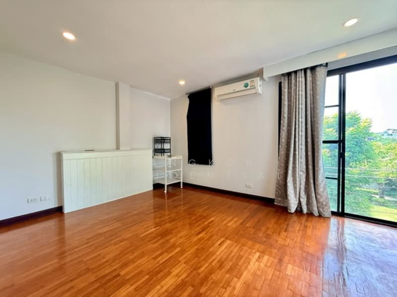 Noble House Ekkamai, Bangkok, Ekkamai 22, Khlong Tan Nua, Watthana, Bangkok, 4 Bedrooms, 400 sqm, Single Detached House For Rent, by Bangkok Residential, 500218002 - DDproperty.com