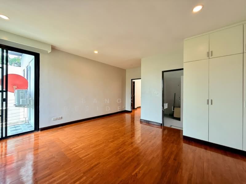 Noble House Ekkamai, Bangkok, Ekkamai 22, Khlong Tan Nua, Watthana, Bangkok, 4 Bedrooms, 400 sqm, Single Detached House For Rent, by Bangkok Residential, 500218002 - DDproperty.com