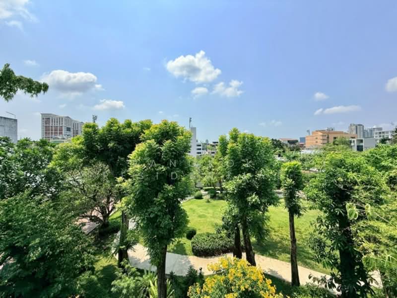 Noble House Ekkamai, Bangkok, Ekkamai 22, Khlong Tan Nua, Watthana, Bangkok, 4 Bedrooms, 400 sqm, Single Detached House For Rent, by Bangkok Residential, 500218002 - DDproperty.com