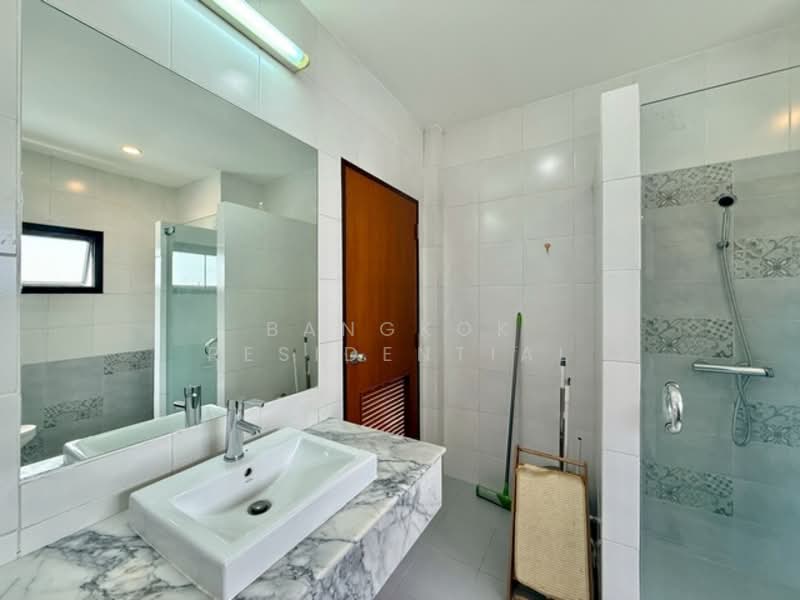 Noble House Ekkamai, Bangkok, Ekkamai 22, Khlong Tan Nua, Watthana, Bangkok, 4 Bedrooms, 400 sqm, Single Detached House For Rent, by Bangkok Residential, 500218002 - DDproperty.com