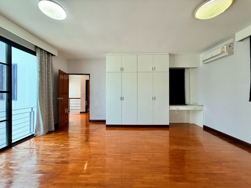 Noble House Ekkamai, Bangkok, Ekkamai 22, Khlong Tan Nua, Watthana, Bangkok, 4 Bedrooms, 400 sqm, Single Detached House For Rent, by Bangkok Residential, 500218002 - DDproperty.com