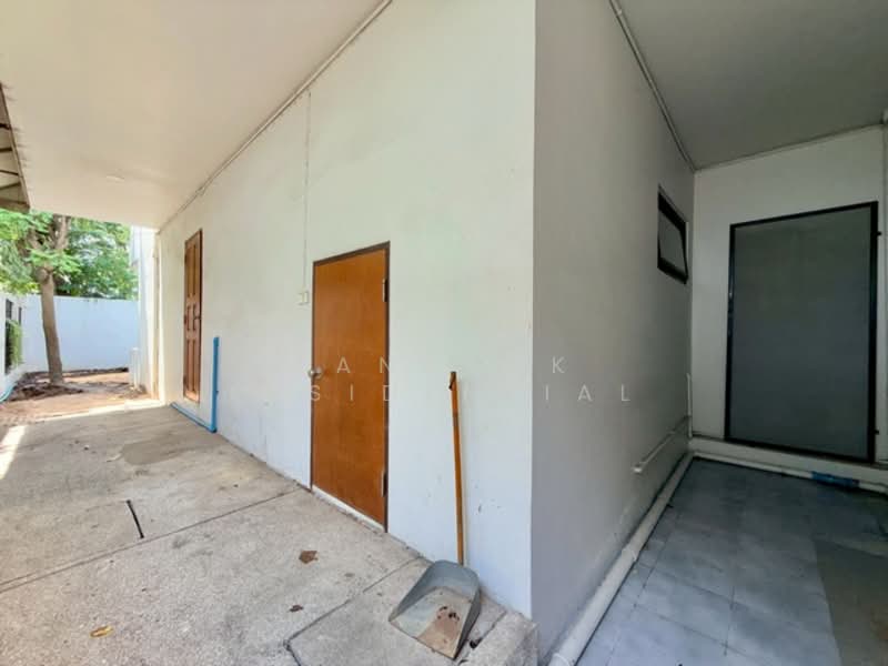 Noble House Ekkamai, Bangkok, Ekkamai 22, Khlong Tan Nua, Watthana, Bangkok, 4 Bedrooms, 400 sqm, Single Detached House For Rent, by Bangkok Residential, 500218002 - DDproperty.com