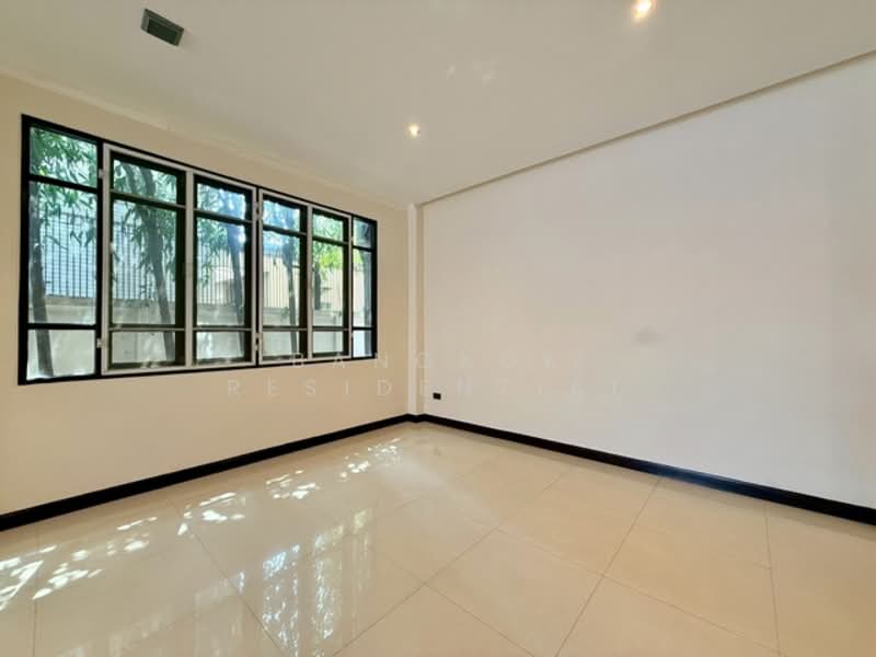 Detached House, Bangkok, Sukhumvit 63, Khlong Tan Nua, Watthana, Bangkok, 4 Bedrooms, 250 sqm, Single Detached House For Rent, by Bangkok Residential, 500218019 - DDproperty.com