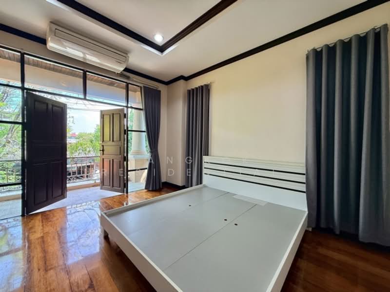 Detached House, Bangkok, Sukhumvit 63, Khlong Tan Nua, Watthana, Bangkok, 4 Bedrooms, 250 sqm, Single Detached House For Rent, by Bangkok Residential, 500218019 - DDproperty.com