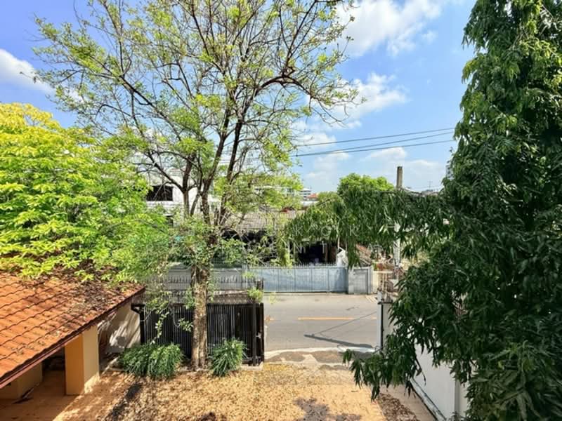 Detached House, Bangkok, Sukhumvit 63, Khlong Tan Nua, Watthana, Bangkok, 4 Bedrooms, 250 sqm, Single Detached House For Rent, by Bangkok Residential, 500218019 - DDproperty.com