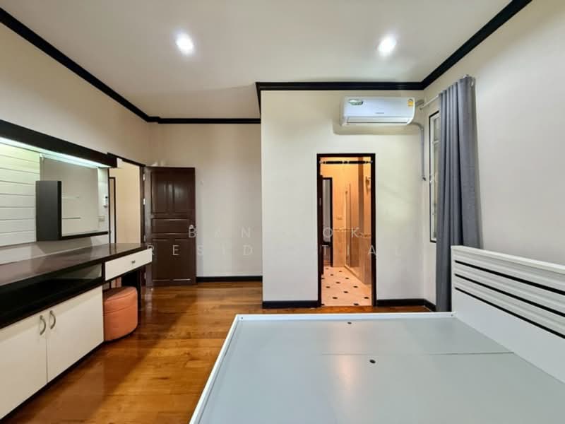 Detached House, Bangkok, Sukhumvit 63, Khlong Tan Nua, Watthana, Bangkok, 4 Bedrooms, 250 sqm, Single Detached House For Rent, by Bangkok Residential, 500218019 - DDproperty.com