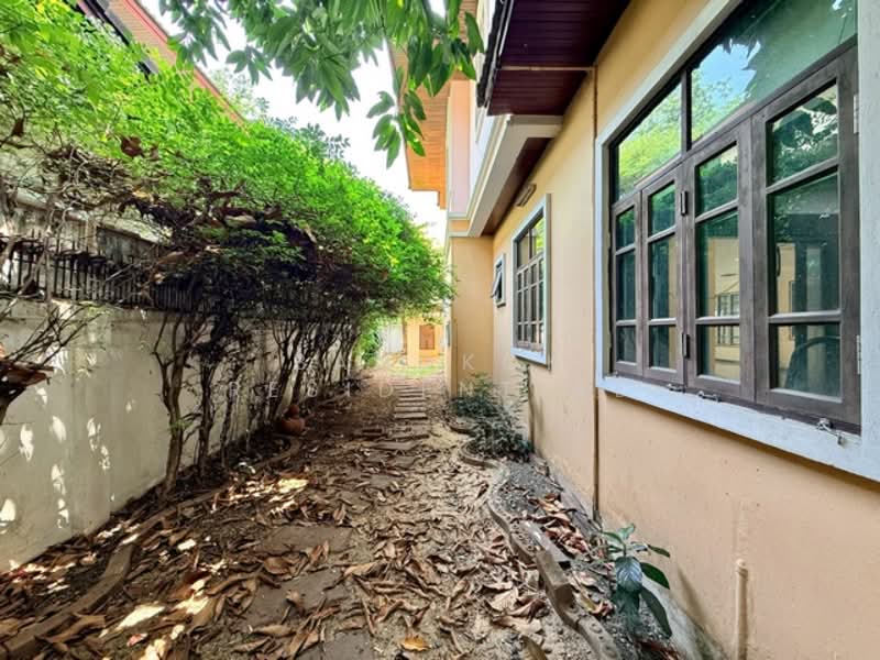 Detached House, Bangkok, Sukhumvit 63, Khlong Tan Nua, Watthana, Bangkok, 4 Bedrooms, 250 sqm, Single Detached House For Rent, by Bangkok Residential, 500218019 - DDproperty.com