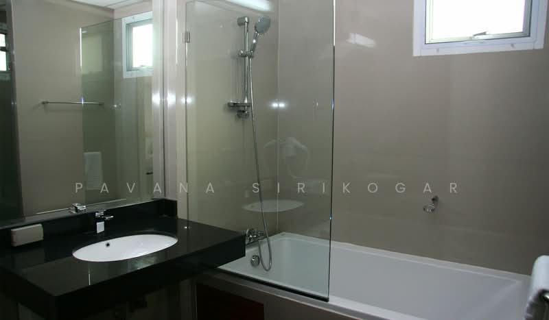 42 Grand Residence, Bangkok, 24 Soi Sukhumvit 42, Phra Kanong, Khlong Toei, Bangkok, 3 Bedrooms, 235 sqm, Apartment For Rent, by Pavana Sirikogar, 500218046 - DDproperty.com