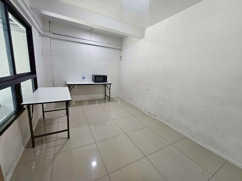 ให้เช่า - ให้เช่า Home office ขนาดใหญ่ 3 ชั้นครึ่ง บนทำเล สุขุมวิท 50 (SPSP652), กรุงเทพ