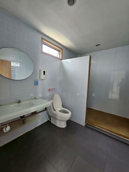 For Rent - Large 3.5-Storey Home Office for Rent – Prime Location in Sukhumvit 50 (SPSP652), Bangkok