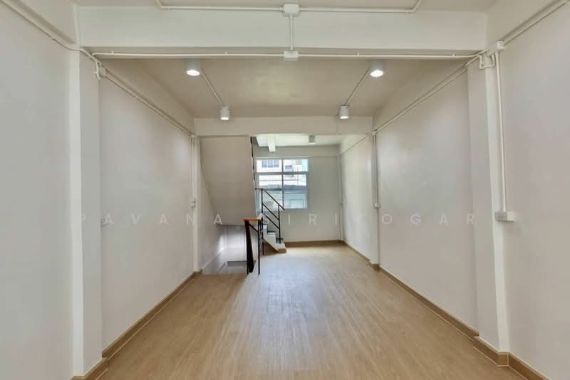 4-BR Townhouse, Bangkok, Yan Nawa, Sathon, Bangkok, 4 Bedrooms, 180 sqm, Townhouse For Rent, by Pavana Sirikogar, 500218055 - DDproperty.com