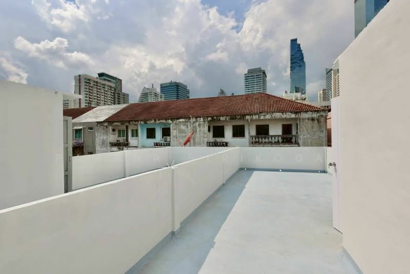 4-BR Townhouse, Bangkok, Yan Nawa, Sathon, Bangkok, 4 Bedrooms, 180 sqm, Townhouse For Rent, by Pavana Sirikogar, 500218055 - DDproperty.com