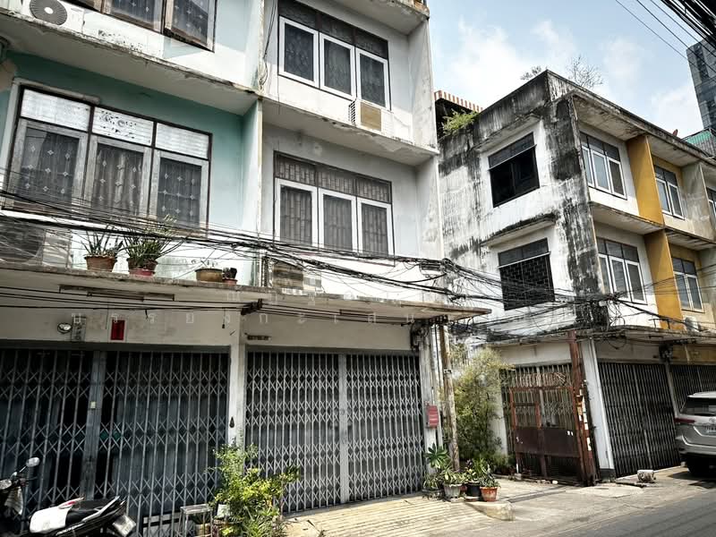 ขาย - คลองเตย, กรุงเทพ