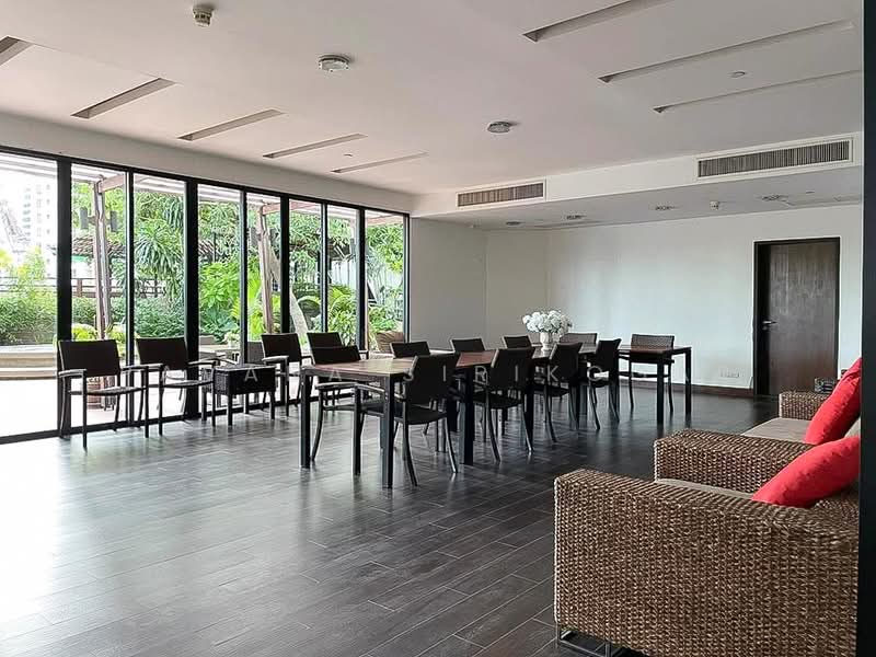 Sathorn Gardens, Bangkok, 39 South Sathorn Road, Thung Maha Mek, Sathon, Bangkok, 2 Bedrooms, 87 sqm, Condo For Rent, by Pavana Sirikogar, 500218085 - DDproperty.com