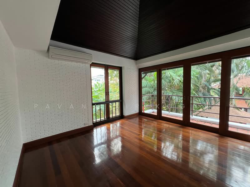 undefined, Bangkok, Khlong Toei, Khlong Toei, Bangkok, 5 Bedrooms, 695 sqm, Villa For Rent, by Pavana Sirikogar, 500218115 - DDproperty.com