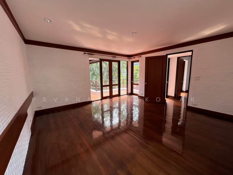 undefined, Bangkok, Khlong Toei, Khlong Toei, Bangkok, 5 Bedrooms, 695 sqm, Villa For Rent, by Pavana Sirikogar, 500218115 - DDproperty.com