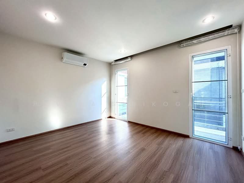 3-BR Villa, Bangkok, Khlong Tan Nua, Watthana, Bangkok, 3 Bedrooms, 355 sqm, Villa For Rent, by Pavana Sirikogar, 500218140 - DDproperty.com