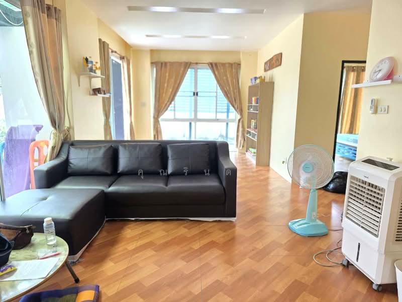 ราคาดีที่สุดในพัทยา!!!ขายบ้าน 2 ชั้น หมู่บ้านฟลอเรสต้า 9 (แหลมฉบัง)ถ. ทุ่งกราด, ชลบุรี, ถ. ทุ่งกราด, บางละมุง, บางละมุง, ชลบุรี, 82 ตร.ม., บ้านเดี่ยว ขาย, โดย คุณรินดา, 500218172 - DDproperty.com