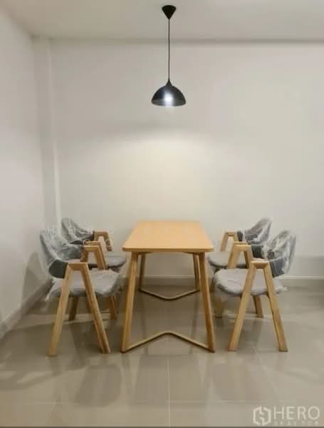 For Rent Townhouse in Bang Chak BTS On Nut Bangkok BRE19134, กรุงเทพ, บางจาก, พระโขนง, กรุงเทพ, 140 ตร.ม., ทาวน์เฮ้าส์ ให้เช่า, โดย Hero Realtor Co., Ltd., 500218201 - DDproperty.com