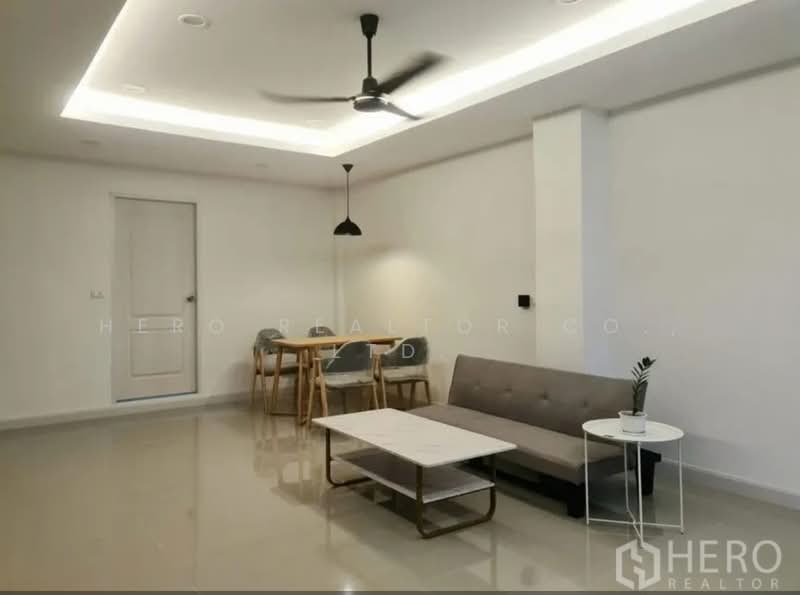 For Rent Townhouse in Bang Chak BTS On Nut Bangkok BRE19134, กรุงเทพ, บางจาก, พระโขนง, กรุงเทพ, 140 ตร.ม., ทาวน์เฮ้าส์ ให้เช่า, โดย Hero Realtor Co., Ltd., 500218201 - DDproperty.com