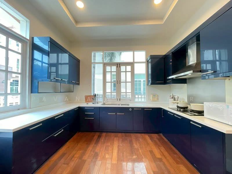 undefined, Bangkok, Phra Kanong Nua, Watthana, Bangkok, 5 Bedrooms, 390 sqm, Townhouse For Rent, by Pavana Sirikogar, 500218220 - DDproperty.com
